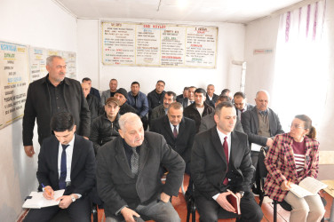 Şabran rayon İcra Hakimiyyətinin başçısı Padar kəndində vətəndaşların səyyar qəbulunu keçirmişdir.