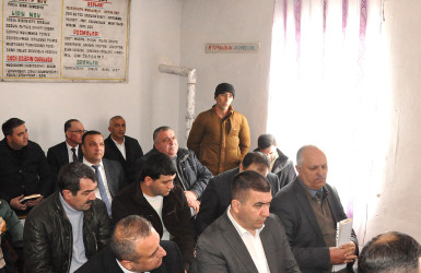 Şabran rayon İcra Hakimiyyətinin başçısı Padar kəndində vətəndaşların səyyar qəbulunu keçirmişdir.